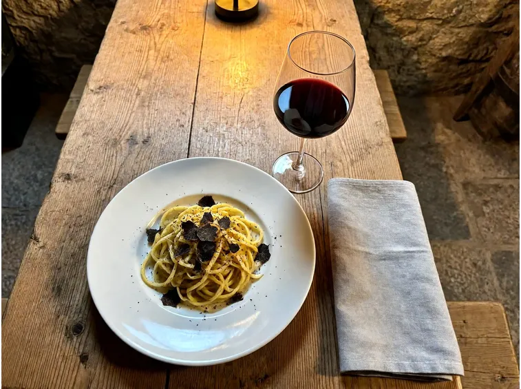 A tavola in autunno: tartufo, tajarin e gli abbinamenti con il Barolo