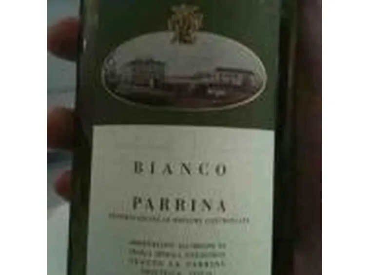 Una bottiglia di Parrina Bianco