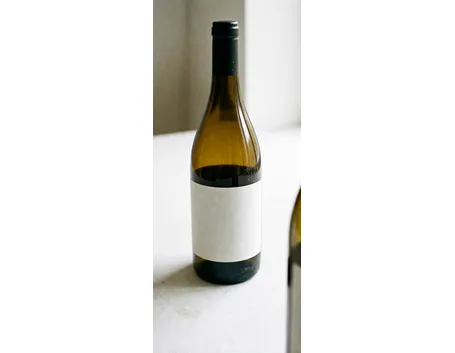 L'elegante bottiglia di Crotta per la Cuvée Particulier