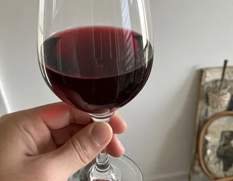 Il vino rosso aiuta a combattere molte patologie