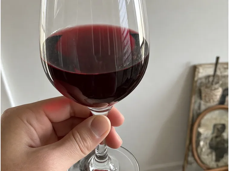 Il vino rosso aiuta a combattere molte patologie