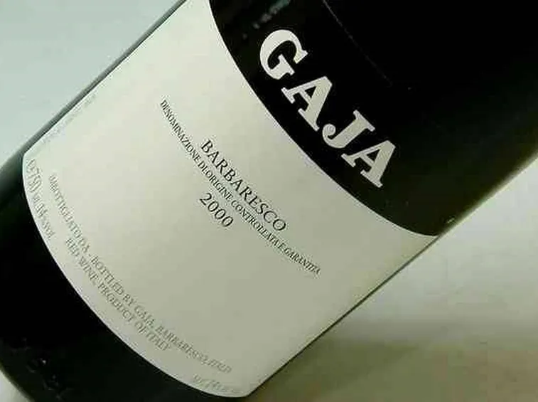 Bottiglia di Barbaresco Gaja